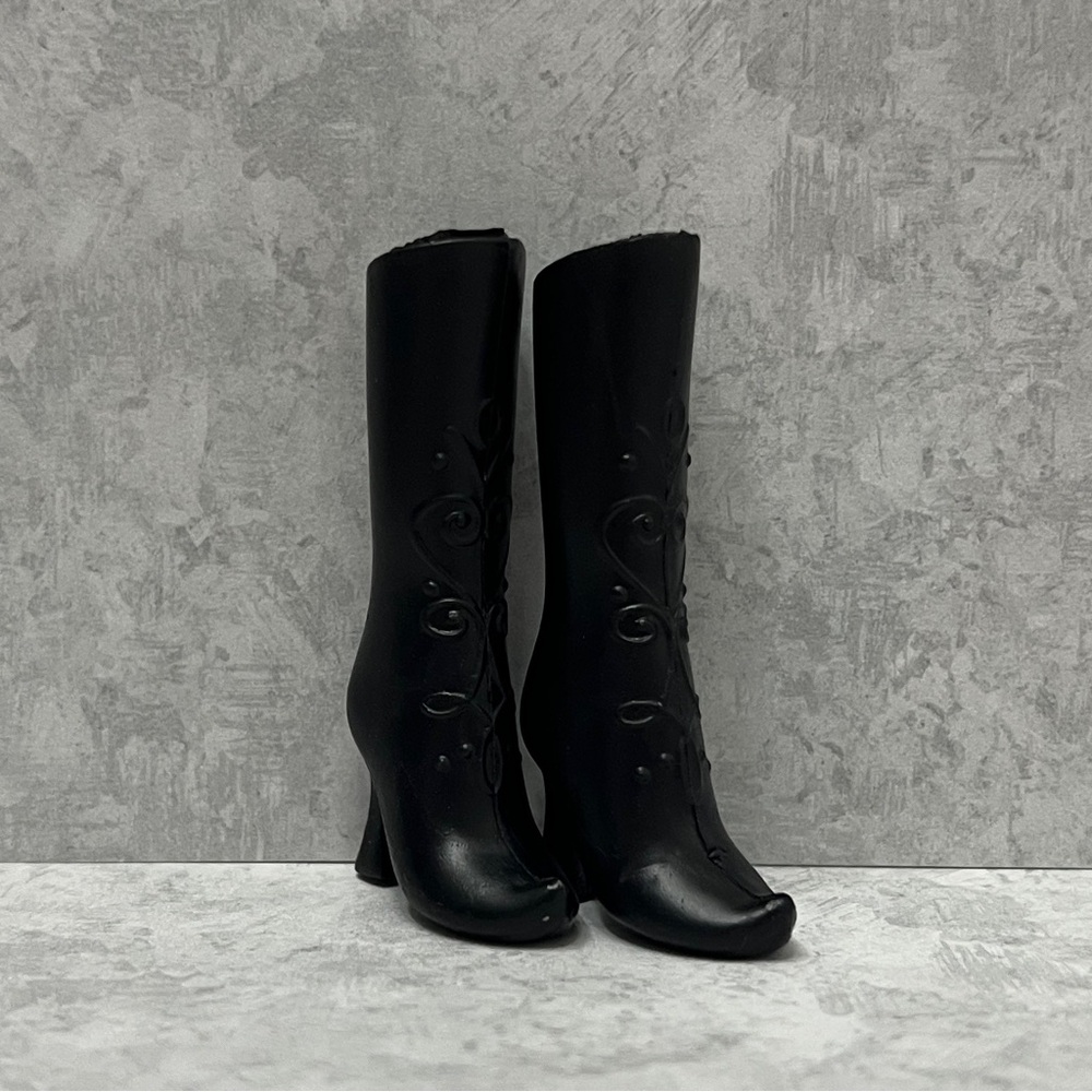 Disney Frozen Barbie Doll Anne Black Boots
